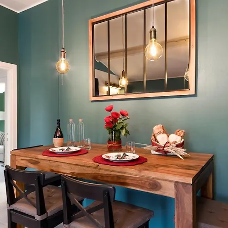 Apartamento La Mansarda Chic By Tuscanywego Prato (Prato)